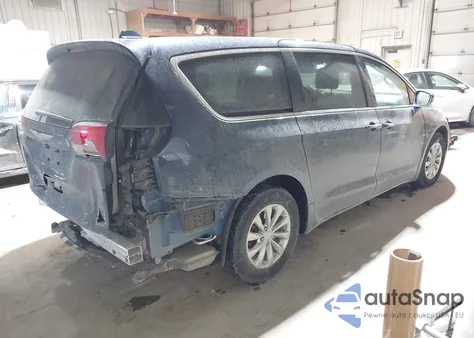 2019 Chrysler Pacifica Touring Plus z USA, uszkodzony, nr VIN 2C4RC1FG4KR589460